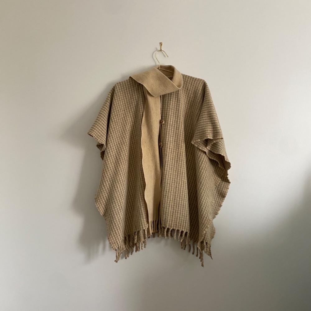 Handmade Wool Cape • Woven Heritage Poncho • 100% New Wool • Free Size - Picture 4 of 10
